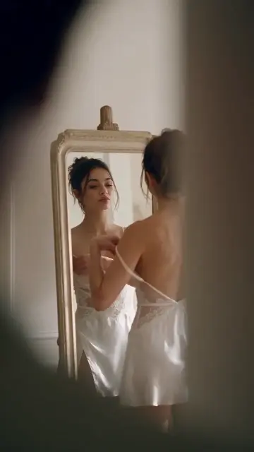Kiss the Bride, Stepbro: frame from episode 1