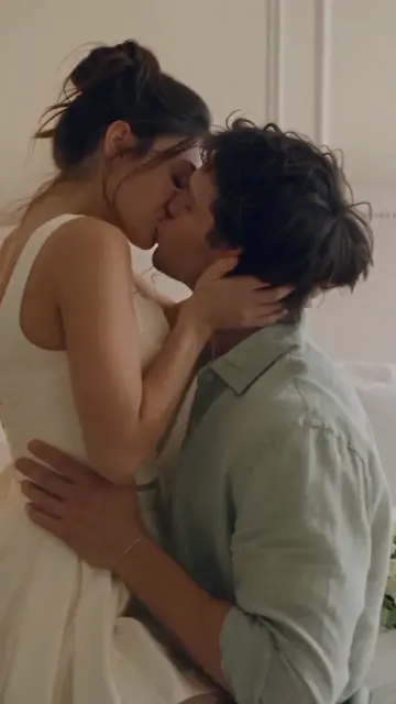 Kiss the Bride, Stepbro: frame from episode 2